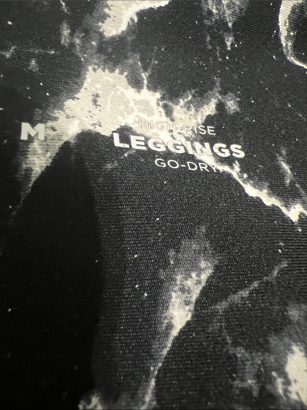 Old Navy Black Marble-Print Leggings - Picture 3 of 4